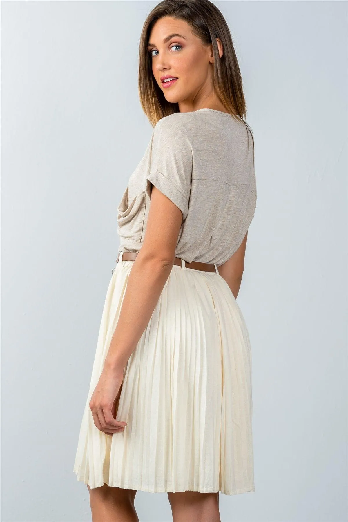 Ivory Pleated Belted Mini Skirt /2-5