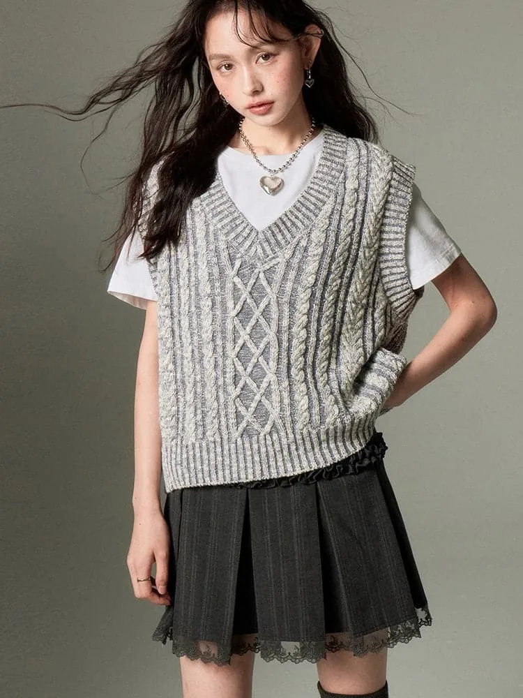 Lace Pleated Skirt With Belt Design