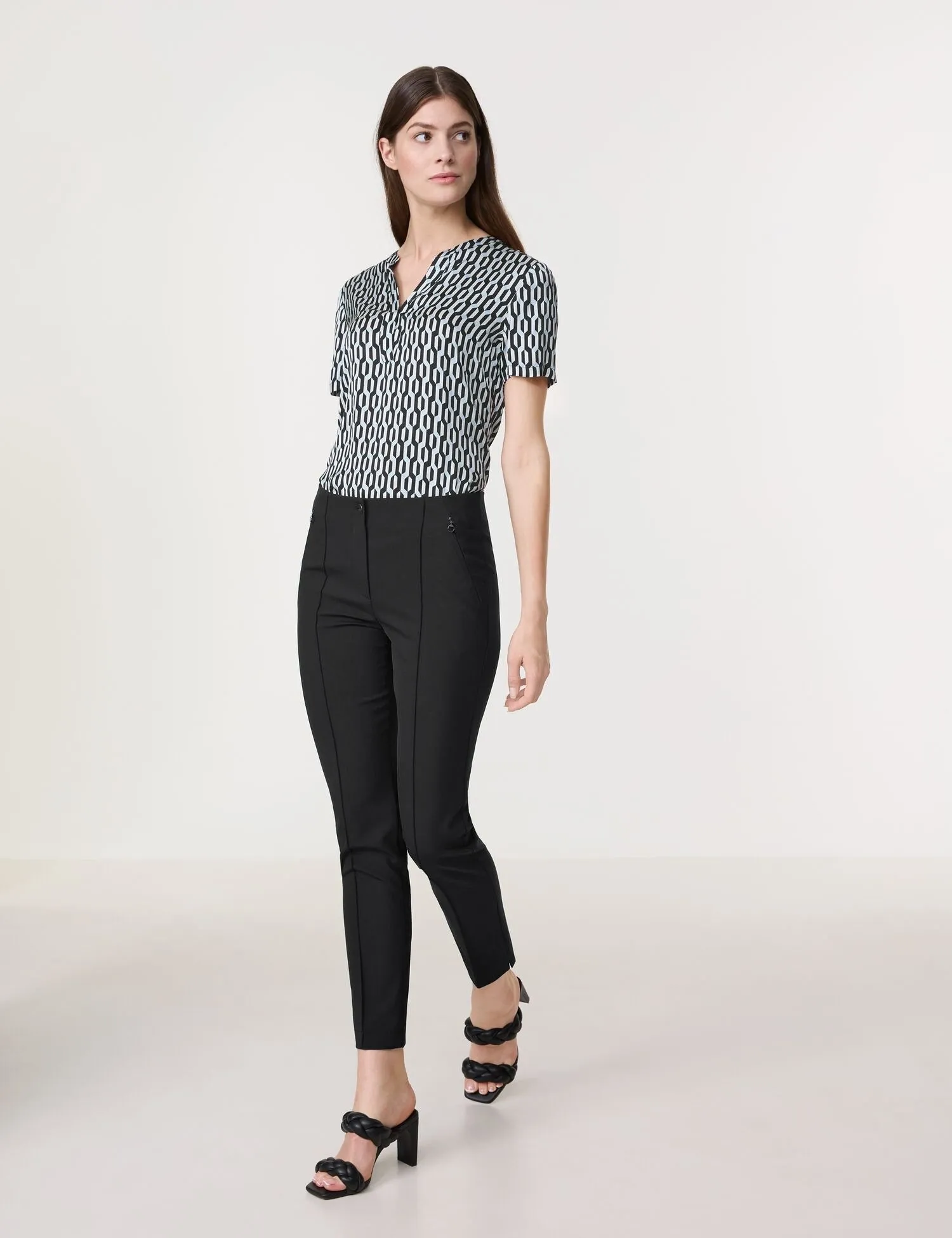 New Deluxe Pant – Black