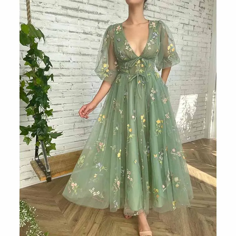 Puffy Sleeve Prom Dresses Flower Embroidery Tulle Formal Dress Evening Party Gowns