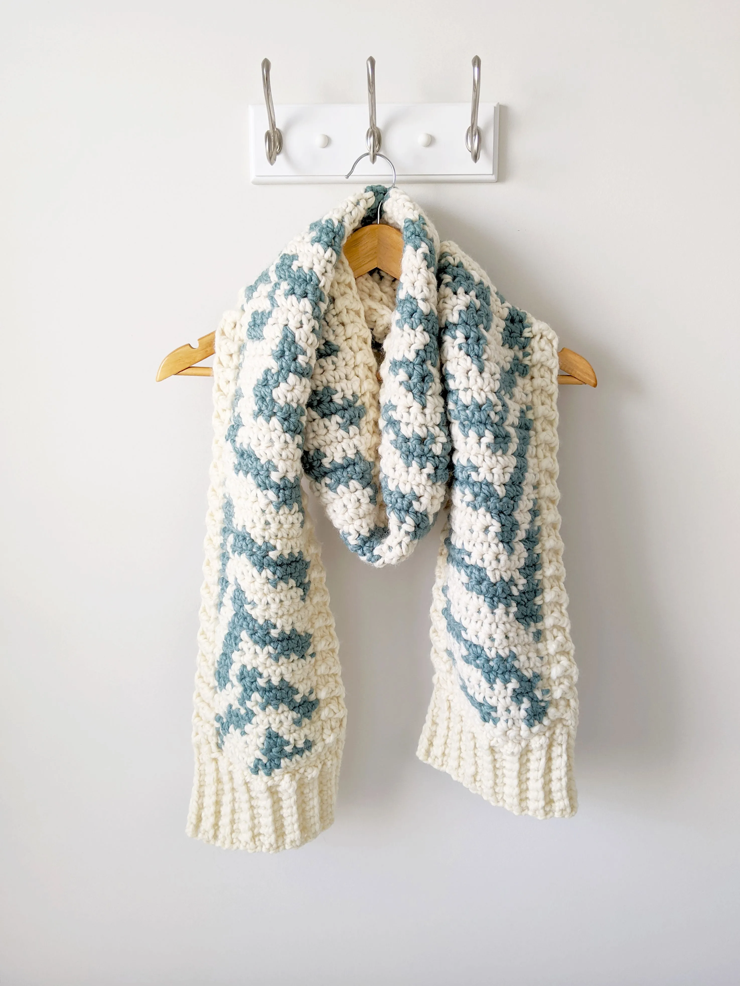 Zebra Print Scarf (Crochet)